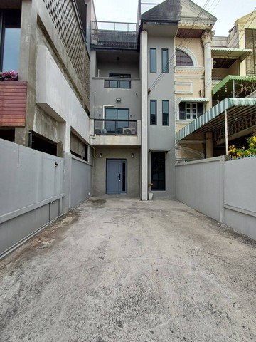 ประกาศฟรี! ซื้อ-ขาย-เช่า คอนโด บ้าน ทาวน์โฮม ที่ดิน และพื้นที่เชิงพาณิชย์ทั่วประเทศไทย ทุกทำเล ทุกงบประมาณ ไม่มีค่าใช้จ่าย ลงง่าย ขายไว เข้าถึงผู้ซื้อโดยตรง 3 497148pic2.jpg