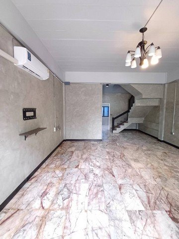 ประกาศฟรี! ซื้อ-ขาย-เช่า คอนโด บ้าน ทาวน์โฮม ที่ดิน และพื้นที่เชิงพาณิชย์ทั่วประเทศไทย ทุกทำเล ทุกงบประมาณ ไม่มีค่าใช้จ่าย ลงง่าย ขายไว เข้าถึงผู้ซื้อโดยตรง 4 497148pic3.jpg