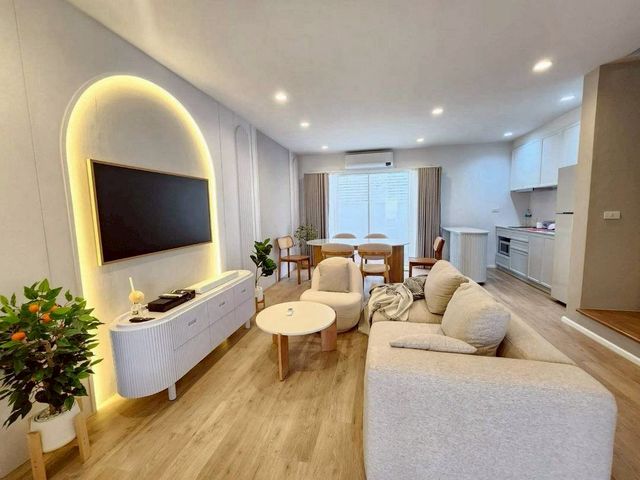 ประกาศฟรี! ซื้อ-ขาย-เช่า คอนโด บ้าน ทาวน์โฮม ที่ดิน และพื้นที่เชิงพาณิชย์ทั่วประเทศไทย ทุกทำเล ทุกงบประมาณ ไม่มีค่าใช้จ่าย ลงง่าย ขายไว เข้าถึงผู้ซื้อโดยตรง 2 213843pic1.jpg