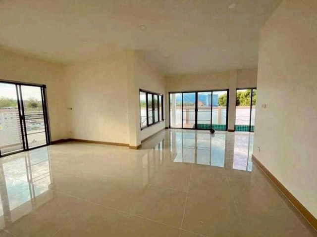 ประกาศฟรี! ซื้อ-ขาย-เช่า คอนโด บ้าน ทาวน์โฮม ที่ดิน และพื้นที่เชิงพาณิชย์ทั่วประเทศไทย ทุกทำเล ทุกงบประมาณ ไม่มีค่าใช้จ่าย ลงง่าย ขายไว เข้าถึงผู้ซื้อโดยตรง 4 213842pic3.jpg