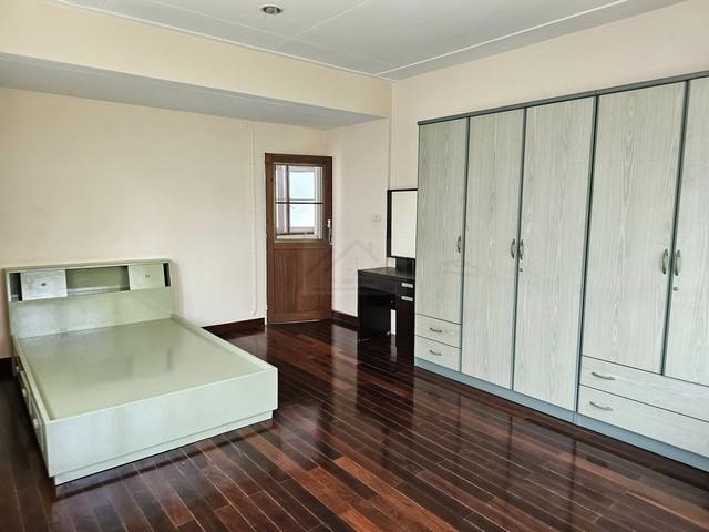 ประกาศฟรี! ซื้อ-ขาย-เช่า คอนโด บ้าน ทาวน์โฮม ที่ดิน และพื้นที่เชิงพาณิชย์ทั่วประเทศไทย ทุกทำเล ทุกงบประมาณ ไม่มีค่าใช้จ่าย ลงง่าย ขายไว เข้าถึงผู้ซื้อโดยตรง 3 497231pic2.jpg