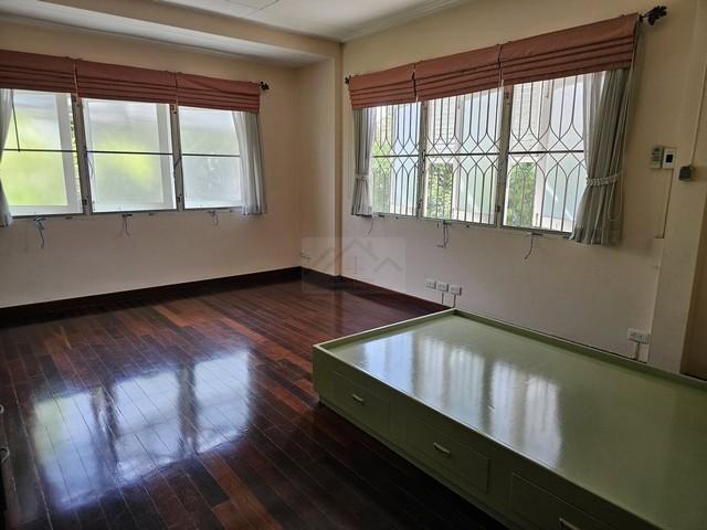 ประกาศฟรี! ซื้อ-ขาย-เช่า คอนโด บ้าน ทาวน์โฮม ที่ดิน และพื้นที่เชิงพาณิชย์ทั่วประเทศไทย ทุกทำเล ทุกงบประมาณ ไม่มีค่าใช้จ่าย ลงง่าย ขายไว เข้าถึงผู้ซื้อโดยตรง 4 497231pic3.jpg