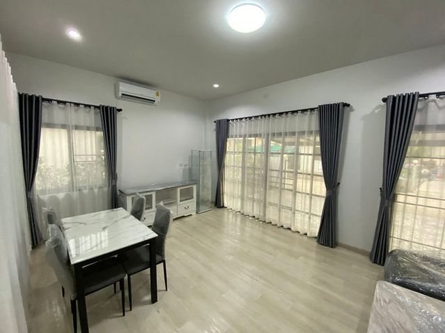 ประกาศฟรี! ซื้อ-ขาย-เช่า คอนโด บ้าน ทาวน์โฮม ที่ดิน และพื้นที่เชิงพาณิชย์ทั่วประเทศไทย ทุกทำเล ทุกงบประมาณ ไม่มีค่าใช้จ่าย ลงง่าย ขายไว เข้าถึงผู้ซื้อโดยตรง 3 214013pic2.jpg