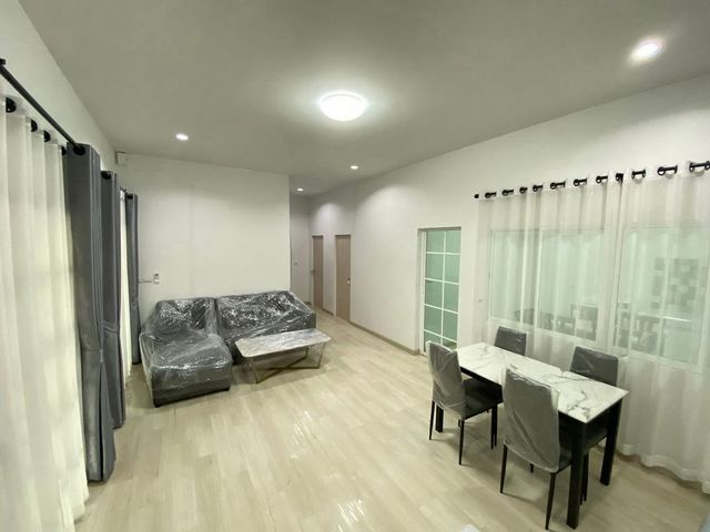 ประกาศฟรี! ซื้อ-ขาย-เช่า คอนโด บ้าน ทาวน์โฮม ที่ดิน และพื้นที่เชิงพาณิชย์ทั่วประเทศไทย ทุกทำเล ทุกงบประมาณ ไม่มีค่าใช้จ่าย ลงง่าย ขายไว เข้าถึงผู้ซื้อโดยตรง 4 214013pic3.jpg