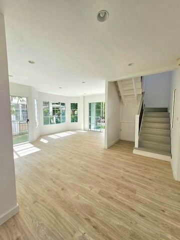 ประกาศฟรี! ซื้อ-ขาย-เช่า คอนโด บ้าน ทาวน์โฮม ที่ดิน และพื้นที่เชิงพาณิชย์ทั่วประเทศไทย ทุกทำเล ทุกงบประมาณ ไม่มีค่าใช้จ่าย ลงง่าย ขายไว เข้าถึงผู้ซื้อโดยตรง 5 214099pic4.jpg