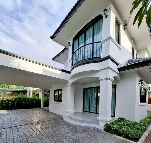 ประกาศฟรี! ซื้อ-ขาย-เช่า คอนโด บ้าน ทาวน์โฮม ที่ดิน และพื้นที่เชิงพาณิชย์ทั่วประเทศไทย ทุกทำเล ทุกงบประมาณ ไม่มีค่าใช้จ่าย ลงง่าย ขายไว เข้าถึงผู้ซื้อโดยตรง 2 215177pic1.jpg