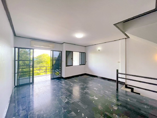 ประกาศฟรี! ซื้อ-ขาย-เช่า คอนโด บ้าน ทาวน์โฮม ที่ดิน และพื้นที่เชิงพาณิชย์ทั่วประเทศไทย ทุกทำเล ทุกงบประมาณ ไม่มีค่าใช้จ่าย ลงง่าย ขายไว เข้าถึงผู้ซื้อโดยตรง 5 298092pic4.jpg