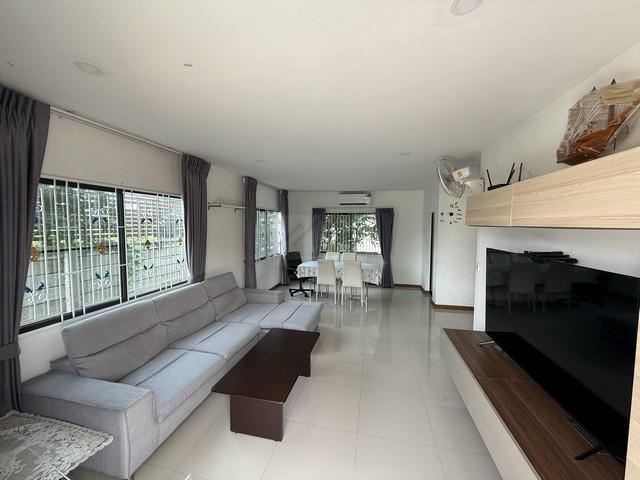 ประกาศฟรี! ซื้อ-ขาย-เช่า คอนโด บ้าน ทาวน์โฮม ที่ดิน และพื้นที่เชิงพาณิชย์ทั่วประเทศไทย ทุกทำเล ทุกงบประมาณ ไม่มีค่าใช้จ่าย ลงง่าย ขายไว เข้าถึงผู้ซื้อโดยตรง 4 497964pic3.jpg