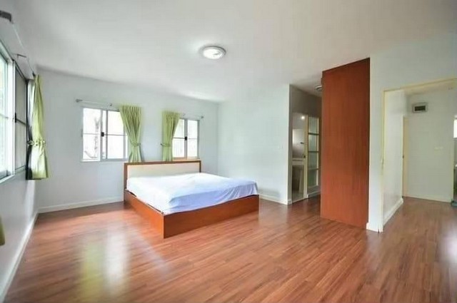 ประกาศฟรี! ซื้อ-ขาย-เช่า คอนโด บ้าน ทาวน์โฮม ที่ดิน และพื้นที่เชิงพาณิชย์ทั่วประเทศไทย ทุกทำเล ทุกงบประมาณ ไม่มีค่าใช้จ่าย ลงง่าย ขายไว เข้าถึงผู้ซื้อโดยตรง 5 498045pic4.jpg