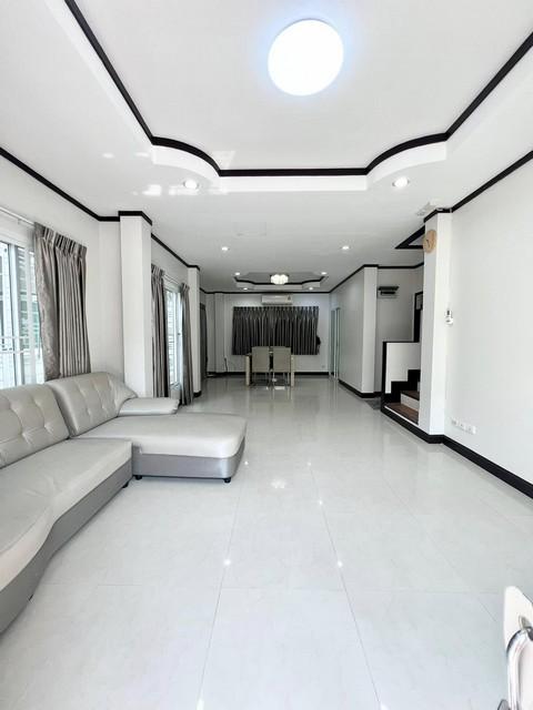 ประกาศฟรี! ซื้อ-ขาย-เช่า คอนโด บ้าน ทาวน์โฮม ที่ดิน และพื้นที่เชิงพาณิชย์ทั่วประเทศไทย ทุกทำเล ทุกงบประมาณ ไม่มีค่าใช้จ่าย ลงง่าย ขายไว เข้าถึงผู้ซื้อโดยตรง 4 497704pic3.jpg