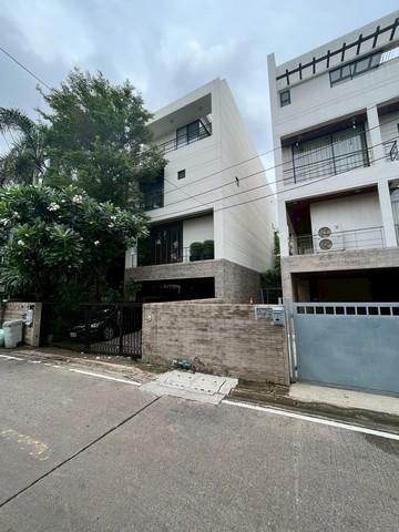 ประกาศฟรี! ซื้อ-ขาย-เช่า คอนโด บ้าน ทาวน์โฮม ที่ดิน และพื้นที่เชิงพาณิชย์ทั่วประเทศไทย ทุกทำเล ทุกงบประมาณ ไม่มีค่าใช้จ่าย ลงง่าย ขายไว เข้าถึงผู้ซื้อโดยตรง 2 497648pic1.jpg