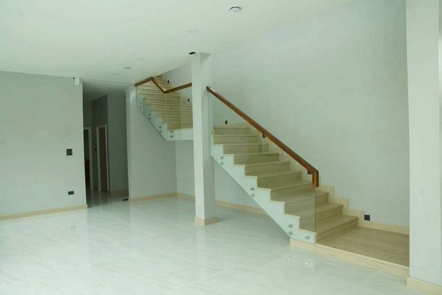 ประกาศฟรี! ซื้อ-ขาย-เช่า คอนโด บ้าน ทาวน์โฮม ที่ดิน และพื้นที่เชิงพาณิชย์ทั่วประเทศไทย ทุกทำเล ทุกงบประมาณ ไม่มีค่าใช้จ่าย ลงง่าย ขายไว เข้าถึงผู้ซื้อโดยตรง 4 216555pic3.jpg