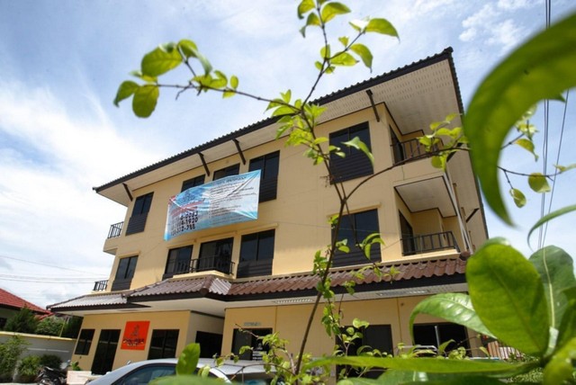 ประกาศฟรี! ซื้อ-ขาย-เช่า คอนโด บ้าน ทาวน์โฮม ที่ดิน และพื้นที่เชิงพาณิชย์ทั่วประเทศไทย ทุกทำเล ทุกงบประมาณ ไม่มีค่าใช้จ่าย ลงง่าย ขายไว เข้าถึงผู้ซื้อโดยตรง 3 286148pic2.jpg