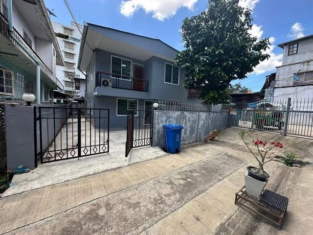 ประกาศฟรี! ซื้อ-ขาย-เช่า คอนโด บ้าน ทาวน์โฮม ที่ดิน และพื้นที่เชิงพาณิชย์ทั่วประเทศไทย ทุกทำเล ทุกงบประมาณ ไม่มีค่าใช้จ่าย ลงง่าย ขายไว เข้าถึงผู้ซื้อโดยตรง 3 498619pic2.jpg