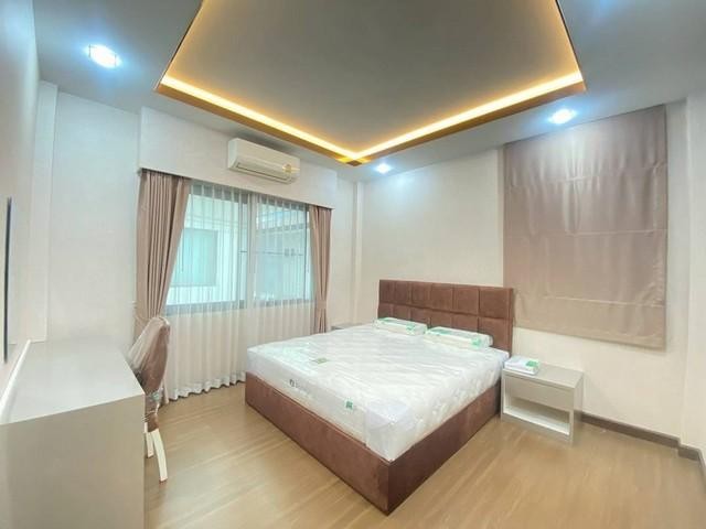 ประกาศฟรี! ซื้อ-ขาย-เช่า คอนโด บ้าน ทาวน์โฮม ที่ดิน และพื้นที่เชิงพาณิชย์ทั่วประเทศไทย ทุกทำเล ทุกงบประมาณ ไม่มีค่าใช้จ่าย ลงง่าย ขายไว เข้าถึงผู้ซื้อโดยตรง 5 500285pic4.jpg