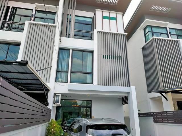 ประกาศฟรี! ซื้อ-ขาย-เช่า คอนโด บ้าน ทาวน์โฮม ที่ดิน และพื้นที่เชิงพาณิชย์ทั่วประเทศไทย ทุกทำเล ทุกงบประมาณ ไม่มีค่าใช้จ่าย ลงง่าย ขายไว เข้าถึงผู้ซื้อโดยตรง 2 500282pic1.jpg