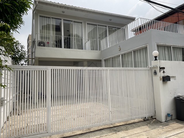 ประกาศฟรี! ซื้อ-ขาย-เช่า คอนโด บ้าน ทาวน์โฮม ที่ดิน และพื้นที่เชิงพาณิชย์ทั่วประเทศไทย ทุกทำเล ทุกงบประมาณ ไม่มีค่าใช้จ่าย ลงง่าย ขายไว เข้าถึงผู้ซื้อโดยตรง 2 498761pic1.jpg