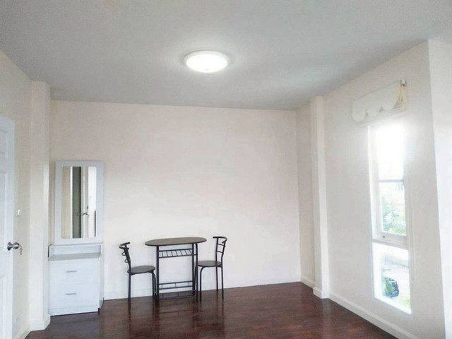 ประกาศฟรี! ซื้อ-ขาย-เช่า คอนโด บ้าน ทาวน์โฮม ที่ดิน และพื้นที่เชิงพาณิชย์ทั่วประเทศไทย ทุกทำเล ทุกงบประมาณ ไม่มีค่าใช้จ่าย ลงง่าย ขายไว เข้าถึงผู้ซื้อโดยตรง 5 221739pic4.jpg