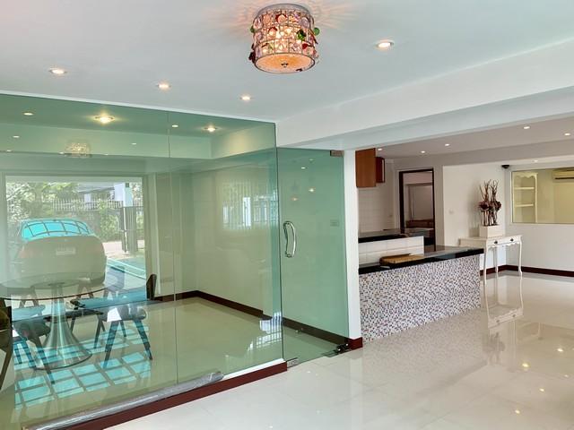 ประกาศฟรี! ซื้อ-ขาย-เช่า คอนโด บ้าน ทาวน์โฮม ที่ดิน และพื้นที่เชิงพาณิชย์ทั่วประเทศไทย ทุกทำเล ทุกงบประมาณ ไม่มีค่าใช้จ่าย ลงง่าย ขายไว เข้าถึงผู้ซื้อโดยตรง 4 500528pic3.jpg