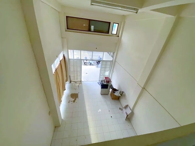 ประกาศฟรี! ซื้อ-ขาย-เช่า คอนโด บ้าน ทาวน์โฮม ที่ดิน และพื้นที่เชิงพาณิชย์ทั่วประเทศไทย ทุกทำเล ทุกงบประมาณ ไม่มีค่าใช้จ่าย ลงง่าย ขายไว เข้าถึงผู้ซื้อโดยตรง 3 221880pic2.jpg