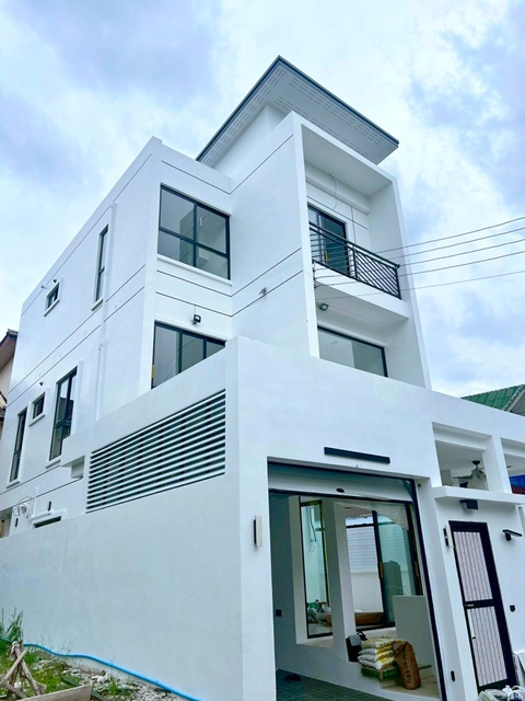 ประกาศฟรี! ซื้อ-ขาย-เช่า คอนโด บ้าน ทาวน์โฮม ที่ดิน และพื้นที่เชิงพาณิชย์ทั่วประเทศไทย ทุกทำเล ทุกงบประมาณ ไม่มีค่าใช้จ่าย ลงง่าย ขายไว เข้าถึงผู้ซื้อโดยตรง 2 221876pic1.jpg