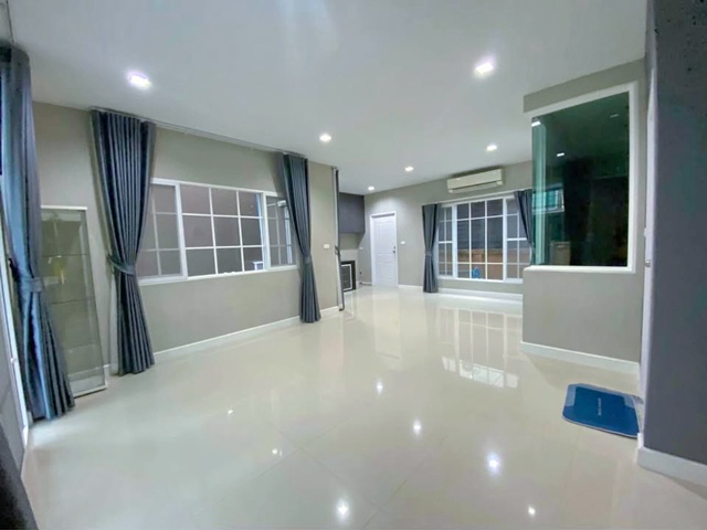 ประกาศฟรี! ซื้อ-ขาย-เช่า คอนโด บ้าน ทาวน์โฮม ที่ดิน และพื้นที่เชิงพาณิชย์ทั่วประเทศไทย ทุกทำเล ทุกงบประมาณ ไม่มีค่าใช้จ่าย ลงง่าย ขายไว เข้าถึงผู้ซื้อโดยตรง 2 221874pic1.jpg