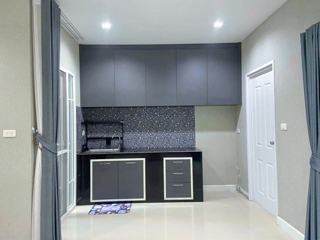 ประกาศฟรี! ซื้อ-ขาย-เช่า คอนโด บ้าน ทาวน์โฮม ที่ดิน และพื้นที่เชิงพาณิชย์ทั่วประเทศไทย ทุกทำเล ทุกงบประมาณ ไม่มีค่าใช้จ่าย ลงง่าย ขายไว เข้าถึงผู้ซื้อโดยตรง 5 221874pic4.jpg