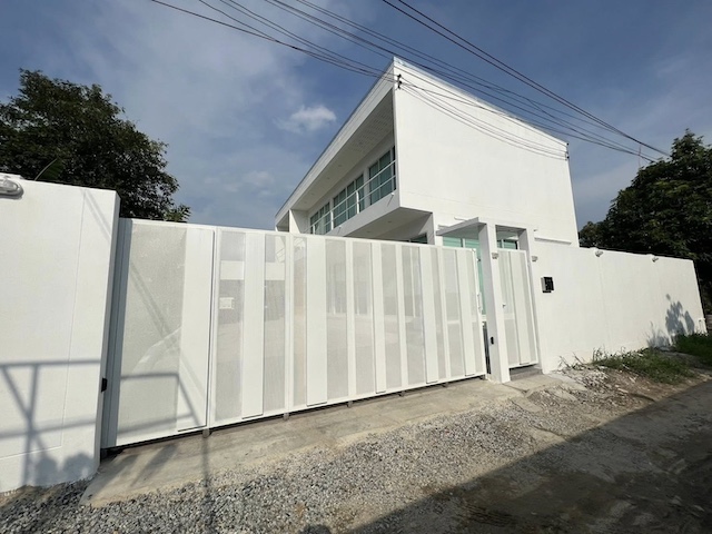 ประกาศฟรี! ซื้อ-ขาย-เช่า คอนโด บ้าน ทาวน์โฮม ที่ดิน และพื้นที่เชิงพาณิชย์ทั่วประเทศไทย ทุกทำเล ทุกงบประมาณ ไม่มีค่าใช้จ่าย ลงง่าย ขายไว เข้าถึงผู้ซื้อโดยตรง 2 290986pic1.jpg