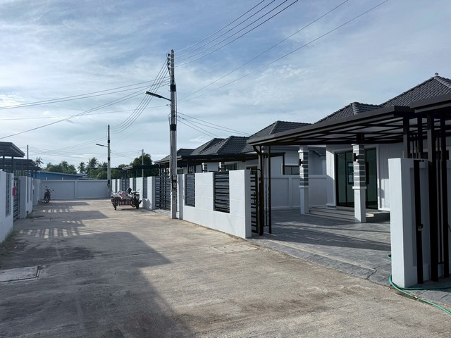 ประกาศฟรี! ซื้อ-ขาย-เช่า คอนโด บ้าน ทาวน์โฮม ที่ดิน และพื้นที่เชิงพาณิชย์ทั่วประเทศไทย ทุกทำเล ทุกงบประมาณ ไม่มีค่าใช้จ่าย ลงง่าย ขายไว เข้าถึงผู้ซื้อโดยตรง 3 302461pic2.jpg