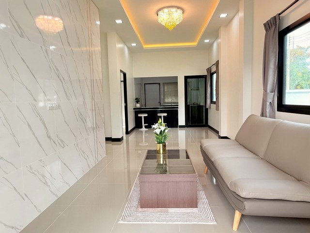 ประกาศฟรี! ซื้อ-ขาย-เช่า คอนโด บ้าน ทาวน์โฮม ที่ดิน และพื้นที่เชิงพาณิชย์ทั่วประเทศไทย ทุกทำเล ทุกงบประมาณ ไม่มีค่าใช้จ่าย ลงง่าย ขายไว เข้าถึงผู้ซื้อโดยตรง 5 302461pic4.jpg