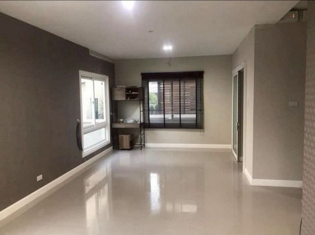 ประกาศฟรี! ซื้อ-ขาย-เช่า คอนโด บ้าน ทาวน์โฮม ที่ดิน และพื้นที่เชิงพาณิชย์ทั่วประเทศไทย ทุกทำเล ทุกงบประมาณ ไม่มีค่าใช้จ่าย ลงง่าย ขายไว เข้าถึงผู้ซื้อโดยตรง 3 222064pic2.jpg