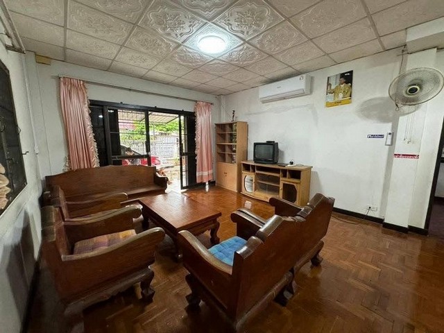 ประกาศฟรี! ซื้อ-ขาย-เช่า คอนโด บ้าน ทาวน์โฮม ที่ดิน และพื้นที่เชิงพาณิชย์ทั่วประเทศไทย ทุกทำเล ทุกงบประมาณ ไม่มีค่าใช้จ่าย ลงง่าย ขายไว เข้าถึงผู้ซื้อโดยตรง 3 222198pic2.jpg