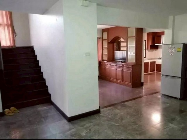 ประกาศฟรี! ซื้อ-ขาย-เช่า คอนโด บ้าน ทาวน์โฮม ที่ดิน และพื้นที่เชิงพาณิชย์ทั่วประเทศไทย ทุกทำเล ทุกงบประมาณ ไม่มีค่าใช้จ่าย ลงง่าย ขายไว เข้าถึงผู้ซื้อโดยตรง 4 222193pic3.jpg