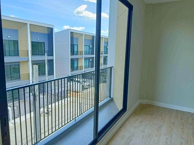 ประกาศฟรี! ซื้อ-ขาย-เช่า คอนโด บ้าน ทาวน์โฮม ที่ดิน และพื้นที่เชิงพาณิชย์ทั่วประเทศไทย ทุกทำเล ทุกงบประมาณ ไม่มีค่าใช้จ่าย ลงง่าย ขายไว เข้าถึงผู้ซื้อโดยตรง 4 221982pic3.jpg