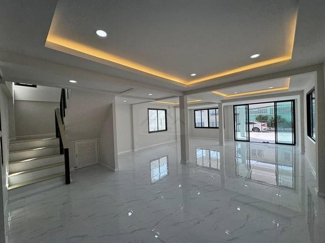 ประกาศฟรี! ซื้อ-ขาย-เช่า คอนโด บ้าน ทาวน์โฮม ที่ดิน และพื้นที่เชิงพาณิชย์ทั่วประเทศไทย ทุกทำเล ทุกงบประมาณ ไม่มีค่าใช้จ่าย ลงง่าย ขายไว เข้าถึงผู้ซื้อโดยตรง 5 500643pic4.jpg