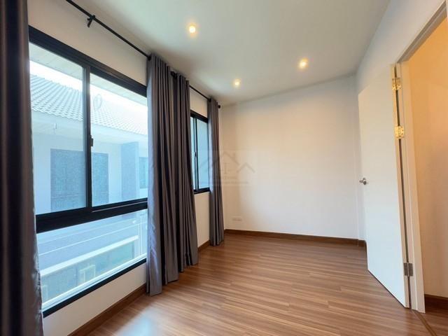 ประกาศฟรี! ซื้อ-ขาย-เช่า คอนโด บ้าน ทาวน์โฮม ที่ดิน และพื้นที่เชิงพาณิชย์ทั่วประเทศไทย ทุกทำเล ทุกงบประมาณ ไม่มีค่าใช้จ่าย ลงง่าย ขายไว เข้าถึงผู้ซื้อโดยตรง 3 500638pic2.jpg