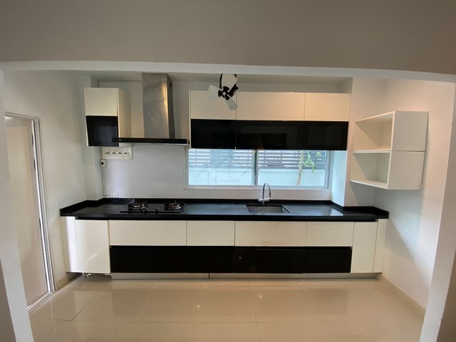 ประกาศฟรี! ซื้อ-ขาย-เช่า คอนโด บ้าน ทาวน์โฮม ที่ดิน และพื้นที่เชิงพาณิชย์ทั่วประเทศไทย ทุกทำเล ทุกงบประมาณ ไม่มีค่าใช้จ่าย ลงง่าย ขายไว เข้าถึงผู้ซื้อโดยตรง 5 500657pic4.jpg