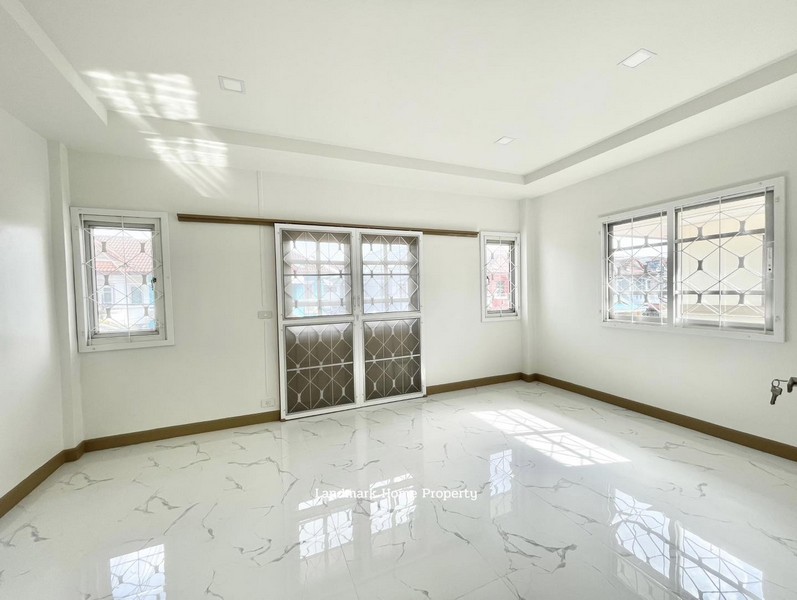 ประกาศฟรี! ซื้อ-ขาย-เช่า คอนโด บ้าน ทาวน์โฮม ที่ดิน และพื้นที่เชิงพาณิชย์ทั่วประเทศไทย ทุกทำเล ทุกงบประมาณ ไม่มีค่าใช้จ่าย ลงง่าย ขายไว เข้าถึงผู้ซื้อโดยตรง 5 302553pic4.jpg