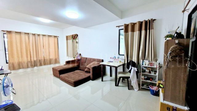 ประกาศฟรี! ซื้อ-ขาย-เช่า คอนโด บ้าน ทาวน์โฮม ที่ดิน และพื้นที่เชิงพาณิชย์ทั่วประเทศไทย ทุกทำเล ทุกงบประมาณ ไม่มีค่าใช้จ่าย ลงง่าย ขายไว เข้าถึงผู้ซื้อโดยตรง 5 287395pic4.jpg