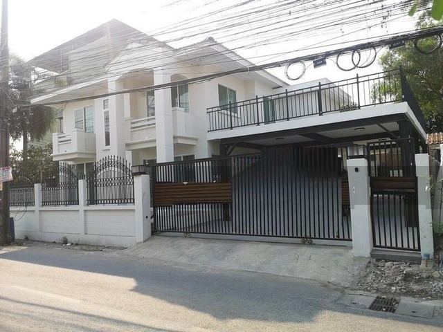 ประกาศฟรี! ซื้อ-ขาย-เช่า คอนโด บ้าน ทาวน์โฮม ที่ดิน และพื้นที่เชิงพาณิชย์ทั่วประเทศไทย ทุกทำเล ทุกงบประมาณ ไม่มีค่าใช้จ่าย ลงง่าย ขายไว เข้าถึงผู้ซื้อโดยตรง 4 500749pic3.jpg