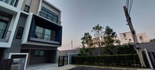 ประกาศฟรี! ซื้อ-ขาย-เช่า คอนโด บ้าน ทาวน์โฮม ที่ดิน และพื้นที่เชิงพาณิชย์ทั่วประเทศไทย ทุกทำเล ทุกงบประมาณ ไม่มีค่าใช้จ่าย ลงง่าย ขายไว เข้าถึงผู้ซื้อโดยตรง 5 500732pic4.jpg