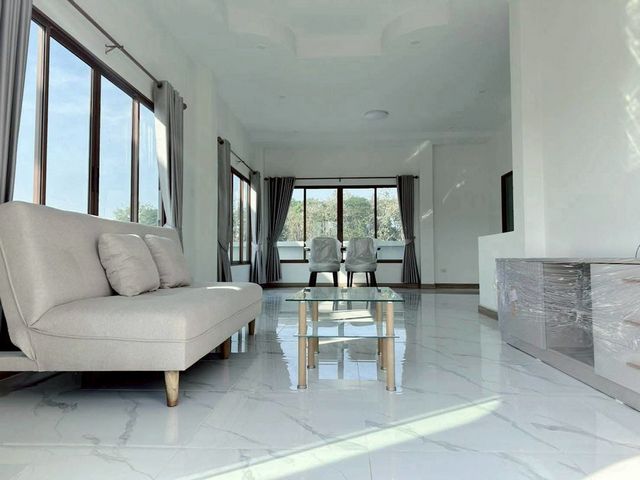 ประกาศฟรี! ซื้อ-ขาย-เช่า คอนโด บ้าน ทาวน์โฮม ที่ดิน และพื้นที่เชิงพาณิชย์ทั่วประเทศไทย ทุกทำเล ทุกงบประมาณ ไม่มีค่าใช้จ่าย ลงง่าย ขายไว เข้าถึงผู้ซื้อโดยตรง 4 222363pic3.jpg