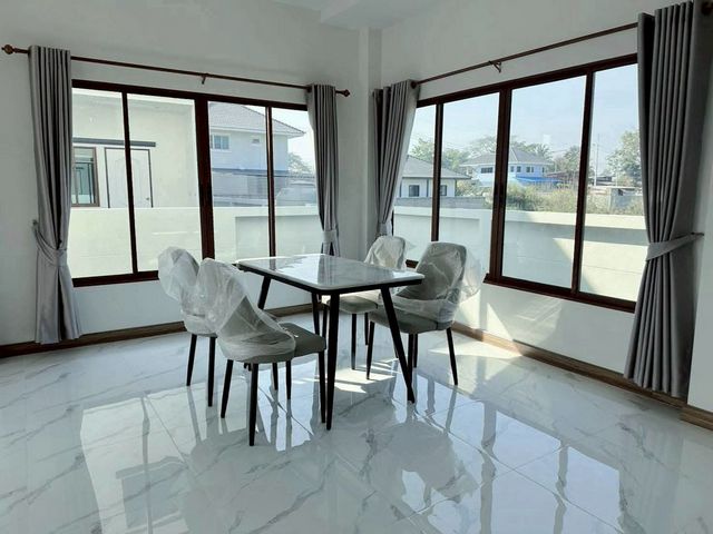 ประกาศฟรี! ซื้อ-ขาย-เช่า คอนโด บ้าน ทาวน์โฮม ที่ดิน และพื้นที่เชิงพาณิชย์ทั่วประเทศไทย ทุกทำเล ทุกงบประมาณ ไม่มีค่าใช้จ่าย ลงง่าย ขายไว เข้าถึงผู้ซื้อโดยตรง 5 222363pic4.jpg