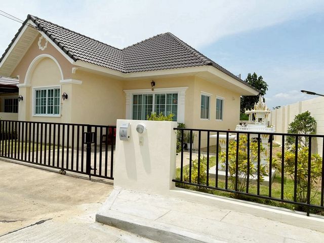 ประกาศฟรี! ซื้อ-ขาย-เช่า คอนโด บ้าน ทาวน์โฮม ที่ดิน และพื้นที่เชิงพาณิชย์ทั่วประเทศไทย ทุกทำเล ทุกงบประมาณ ไม่มีค่าใช้จ่าย ลงง่าย ขายไว เข้าถึงผู้ซื้อโดยตรง 8 222362pic2.jpg