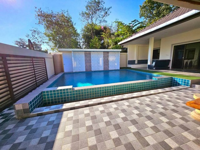 ประกาศฟรี! ซื้อ-ขาย-เช่า คอนโด บ้าน ทาวน์โฮม ที่ดิน และพื้นที่เชิงพาณิชย์ทั่วประเทศไทย ทุกทำเล ทุกงบประมาณ ไม่มีค่าใช้จ่าย ลงง่าย ขายไว เข้าถึงผู้ซื้อโดยตรง 3 222401pic2.jpg