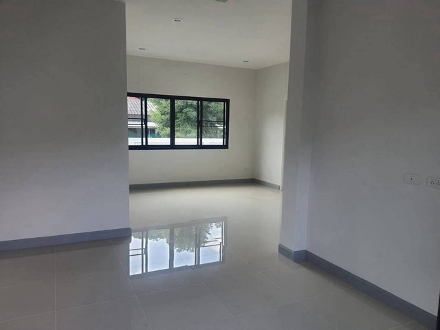 ประกาศฟรี! ซื้อ-ขาย-เช่า คอนโด บ้าน ทาวน์โฮม ที่ดิน และพื้นที่เชิงพาณิชย์ทั่วประเทศไทย ทุกทำเล ทุกงบประมาณ ไม่มีค่าใช้จ่าย ลงง่าย ขายไว เข้าถึงผู้ซื้อโดยตรง 4 222400pic3.jpg