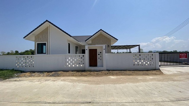 ประกาศฟรี! ซื้อ-ขาย-เช่า คอนโด บ้าน ทาวน์โฮม ที่ดิน และพื้นที่เชิงพาณิชย์ทั่วประเทศไทย ทุกทำเล ทุกงบประมาณ ไม่มีค่าใช้จ่าย ลงง่าย ขายไว เข้าถึงผู้ซื้อโดยตรง 3 222396pic2.jpg