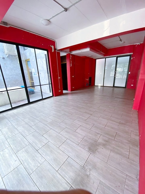 ประกาศฟรี! ซื้อ-ขาย-เช่า คอนโด บ้าน ทาวน์โฮม ที่ดิน และพื้นที่เชิงพาณิชย์ทั่วประเทศไทย ทุกทำเล ทุกงบประมาณ ไม่มีค่าใช้จ่าย ลงง่าย ขายไว เข้าถึงผู้ซื้อโดยตรง 3 222348pic2.jpg