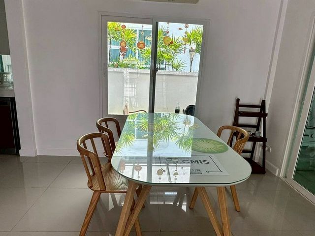 ประกาศฟรี! ซื้อ-ขาย-เช่า คอนโด บ้าน ทาวน์โฮม ที่ดิน และพื้นที่เชิงพาณิชย์ทั่วประเทศไทย ทุกทำเล ทุกงบประมาณ ไม่มีค่าใช้จ่าย ลงง่าย ขายไว เข้าถึงผู้ซื้อโดยตรง 5 222412pic4.jpg