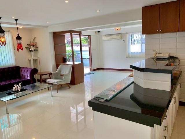 ประกาศฟรี! ซื้อ-ขาย-เช่า คอนโด บ้าน ทาวน์โฮม ที่ดิน และพื้นที่เชิงพาณิชย์ทั่วประเทศไทย ทุกทำเล ทุกงบประมาณ ไม่มีค่าใช้จ่าย ลงง่าย ขายไว เข้าถึงผู้ซื้อโดยตรง 5 500816pic4.jpg